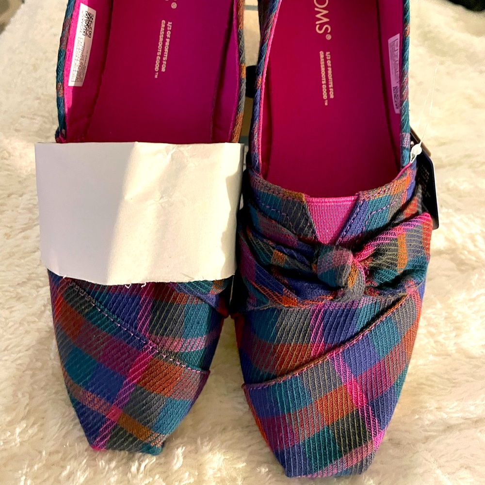 NWB Alpartgata plaid with bow detail